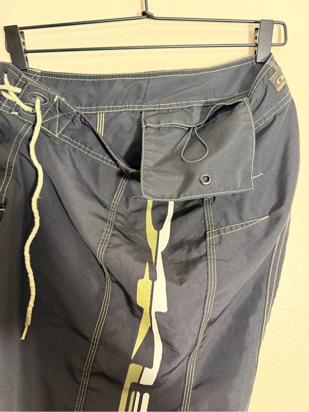 Vintage Y2K Oakley Software Spellout Board Shorts